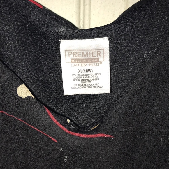 Black/red flowered dress - Picture 3 of 3